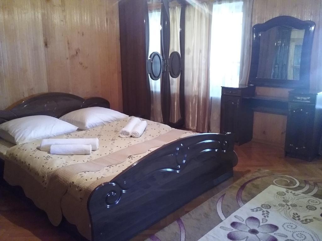 Guest House Anisa Birkiani Buitenkant foto