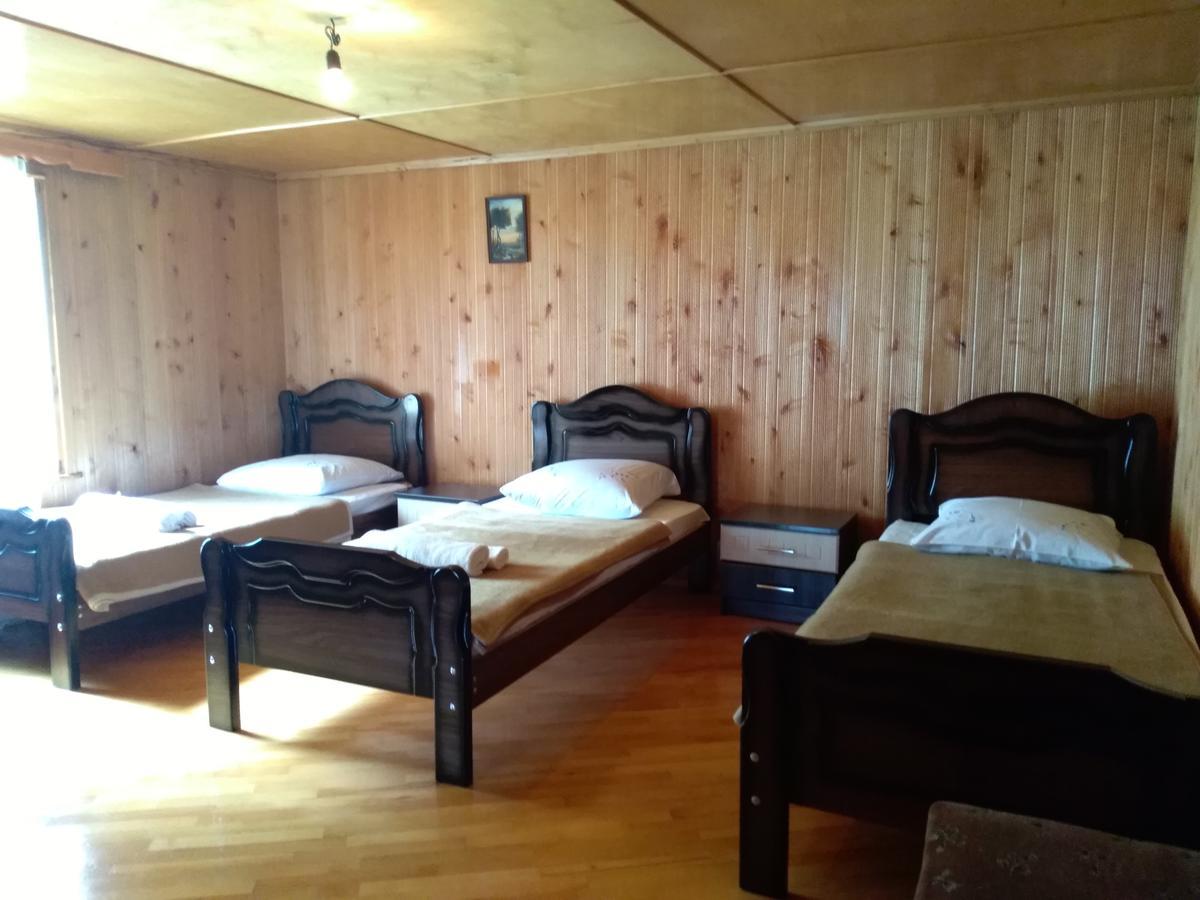 Guest House Anisa Birkiani Buitenkant foto